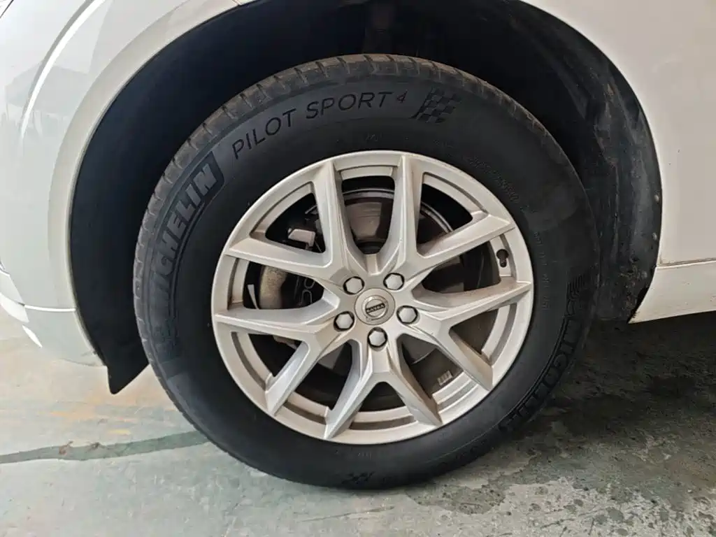 Volvo XC60 — миниатюра 23