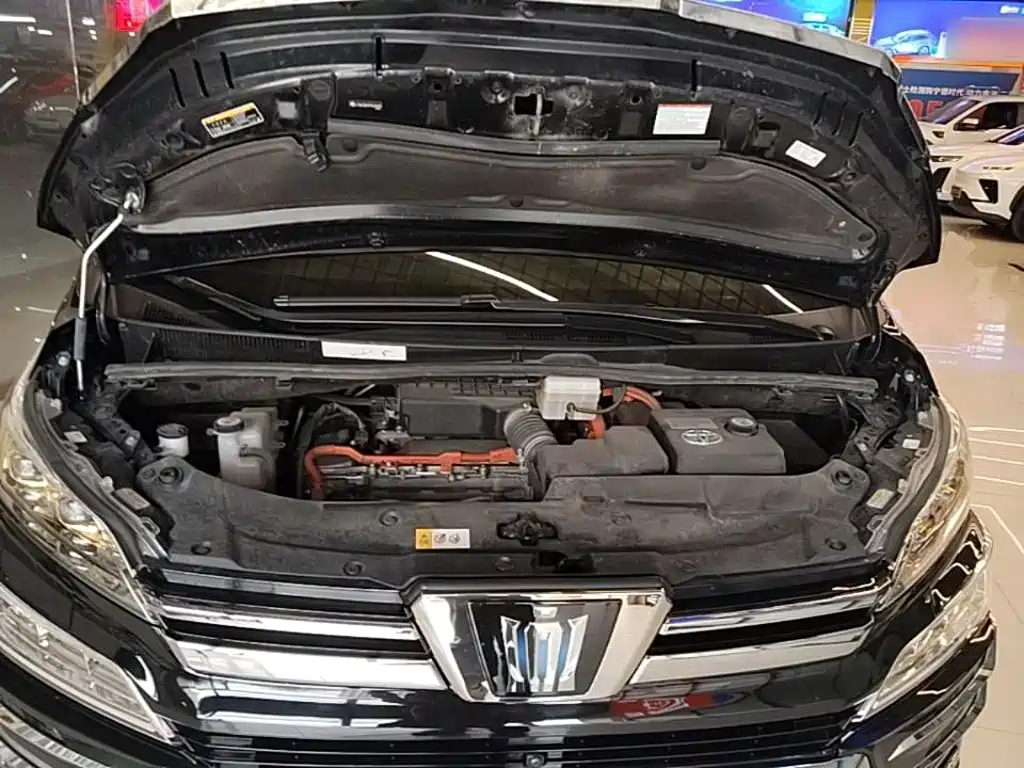 Toyota Vellfire — миниатюра 20