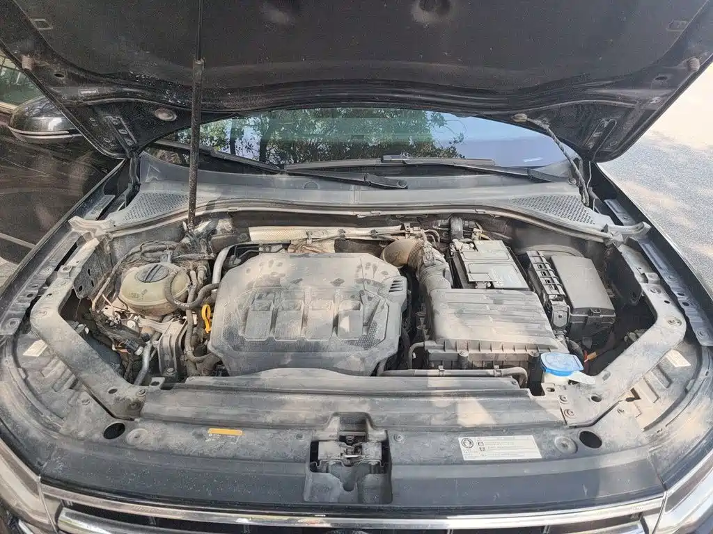 Volkswagen Tiguan L — миниатюра 16