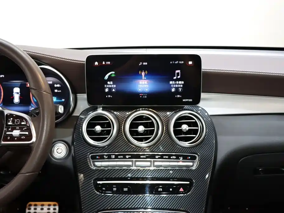 Mercedes-Benz GLC — миниатюра 14