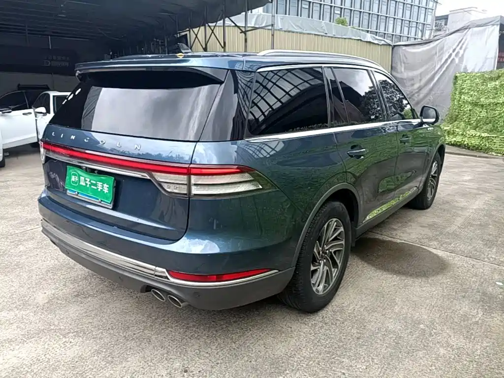 Lincoln Aviator (Import) — миниатюра 7