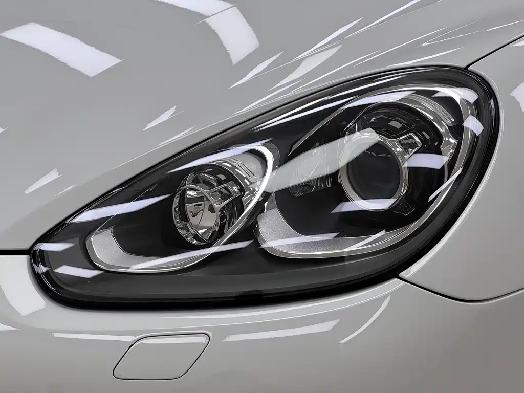 Porsche Cayenne — миниатюра 35
