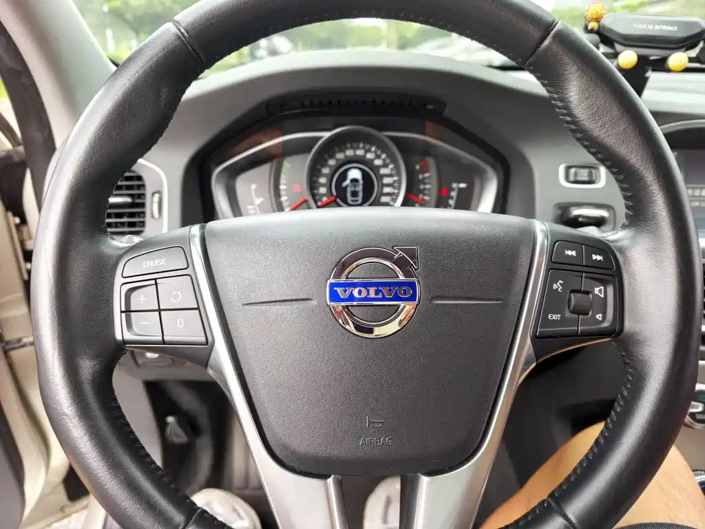 Volvo S60 — миниатюра 14