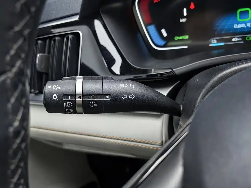 BYD PLUS New Energy — миниатюра 21