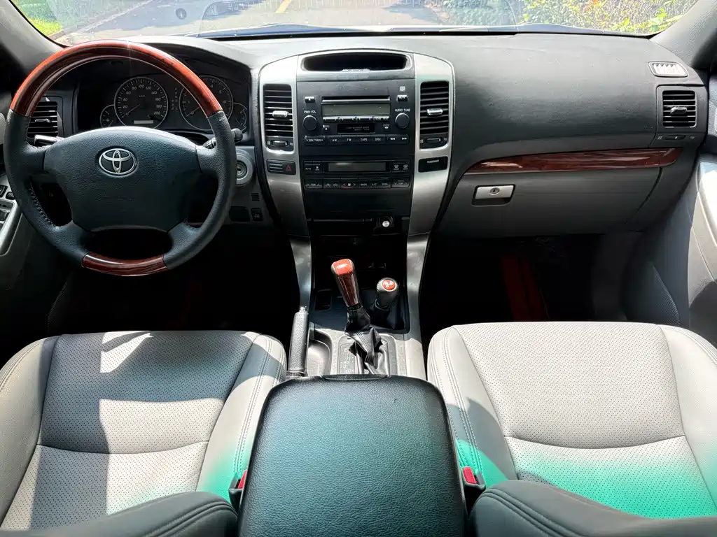 Toyota Prado — миниатюра 14
