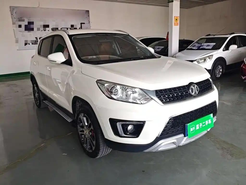 BAIC Senova X35 — миниатюра 4