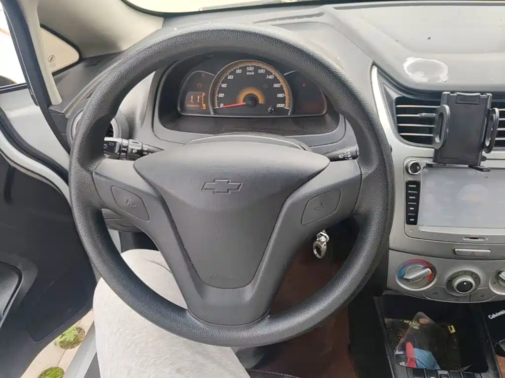 Chevrolet Sail — миниатюра 15