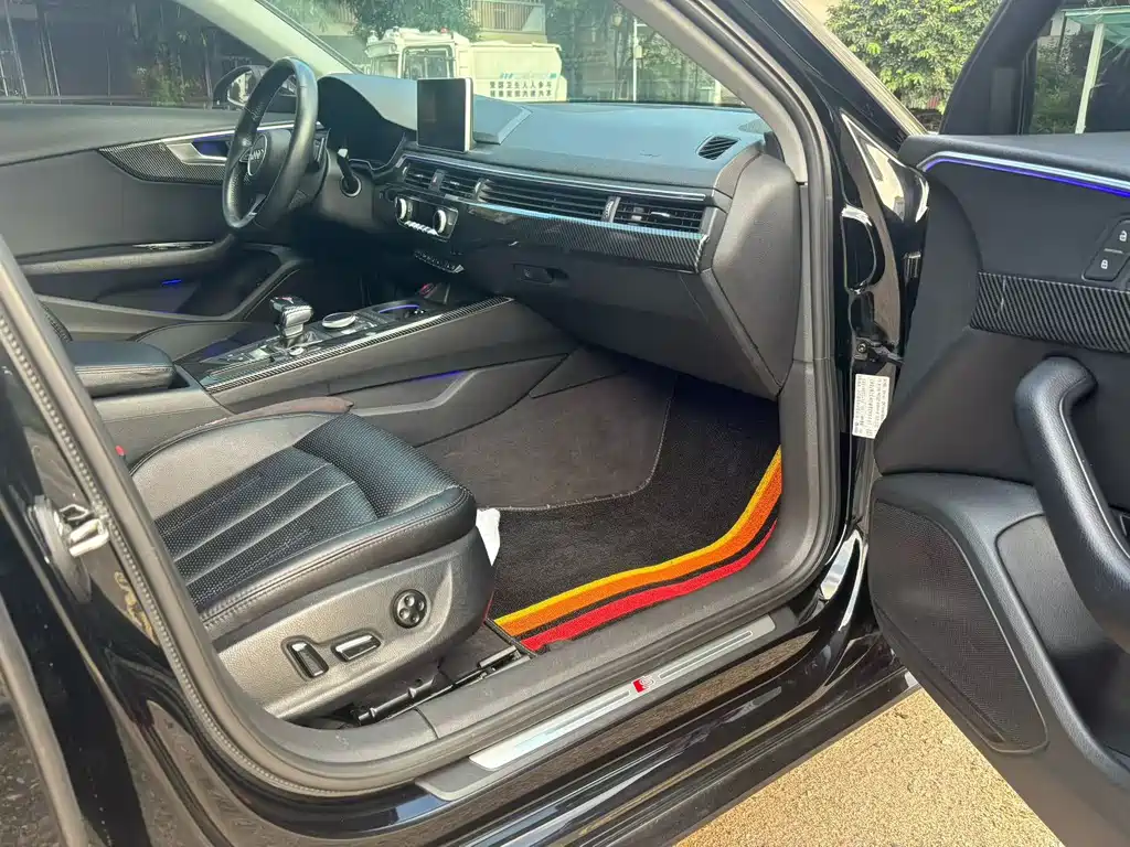Audi A4L — миниатюра 5