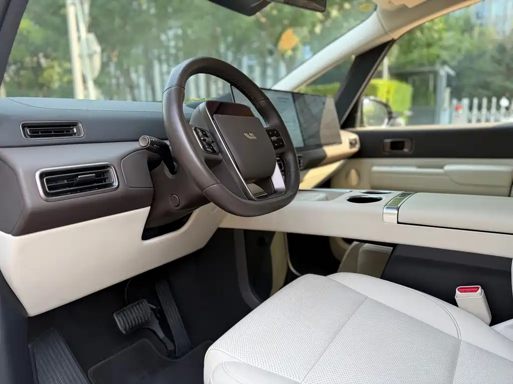 Li Auto Li MEGA — миниатюра 8