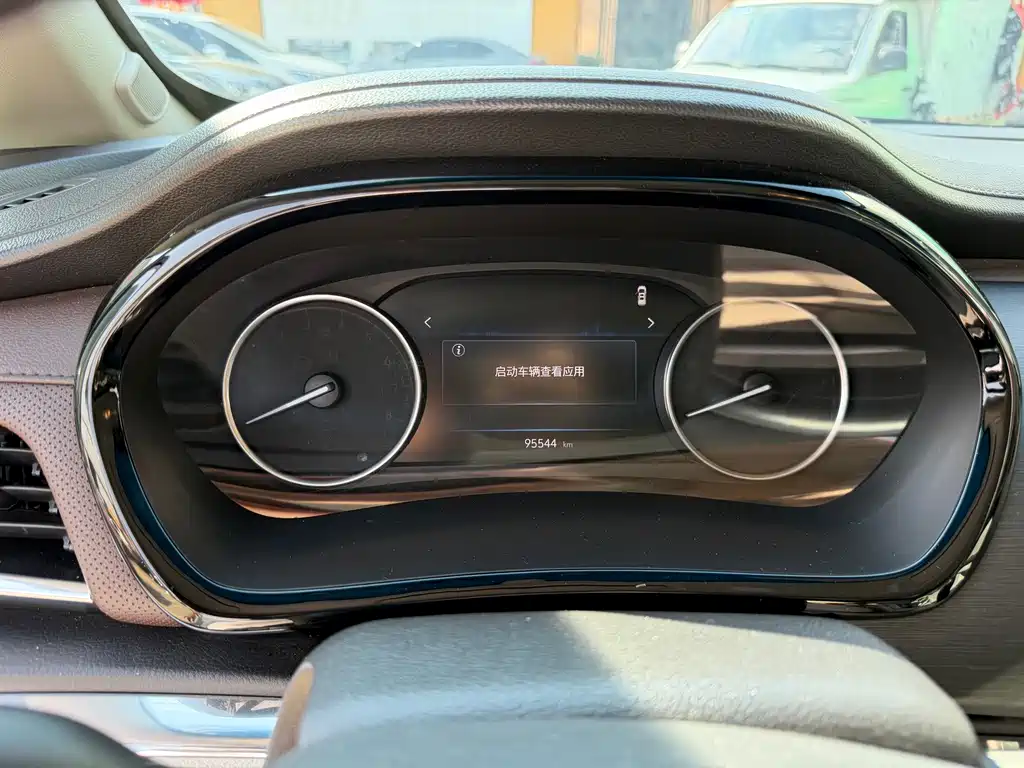 Buick GL8 — миниатюра 7