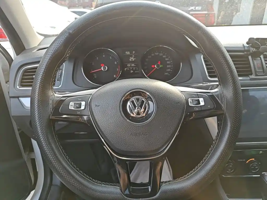 Volkswagen Gran Lavida — миниатюра 11