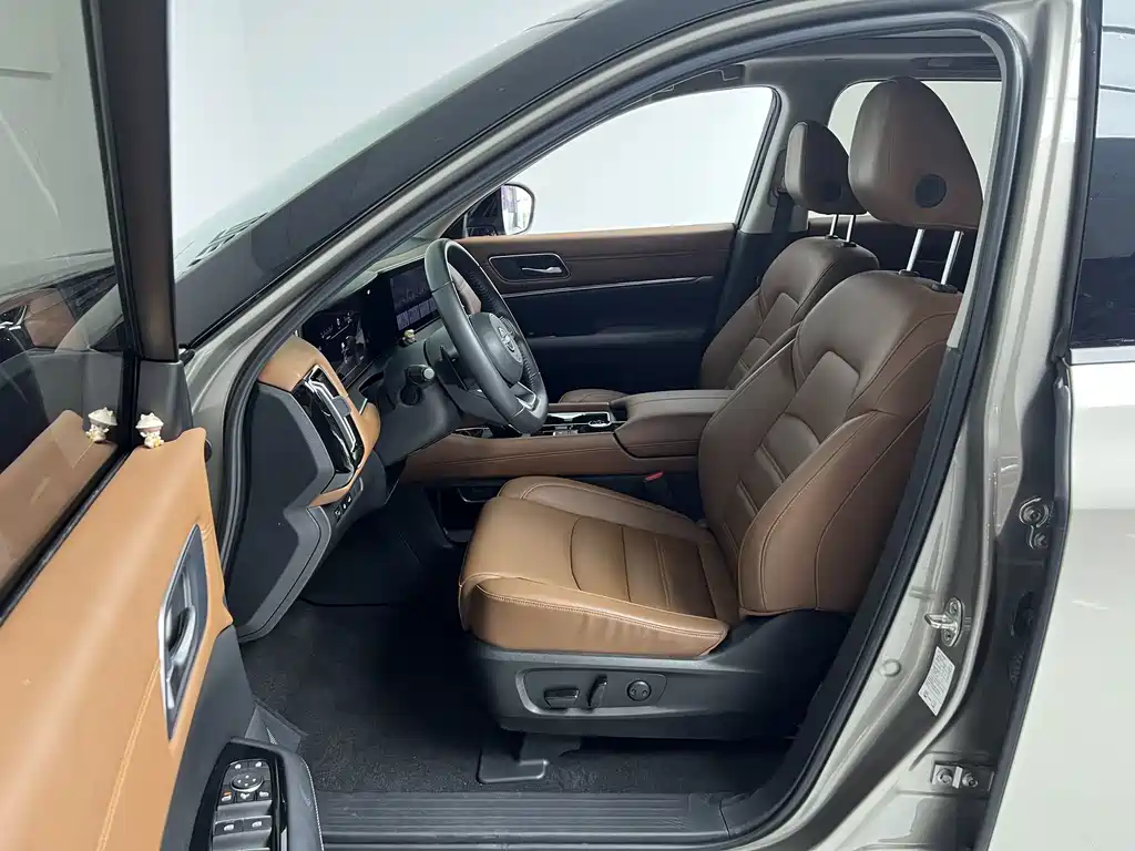 Nissan Teramont — миниатюра 16