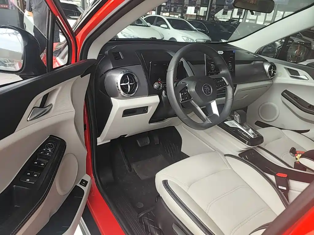 BYD Yuan Pro — миниатюра 16