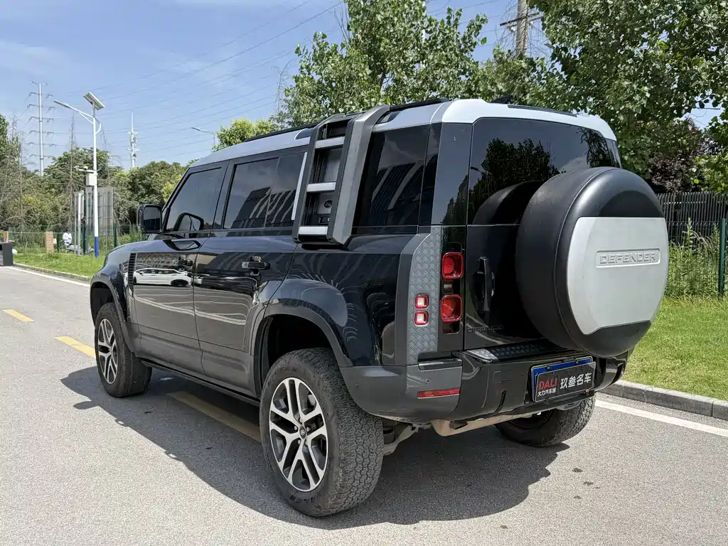 Land Rover Land Rover Defender 2021 110 P400