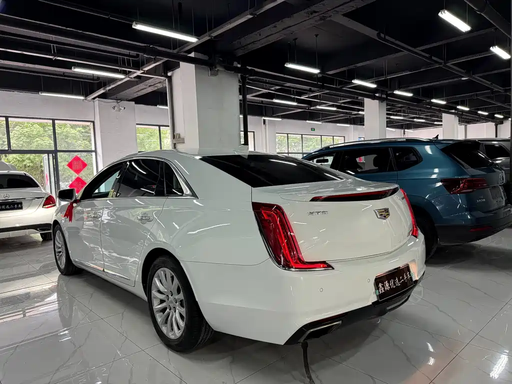 Cadillac XTS — миниатюра 7