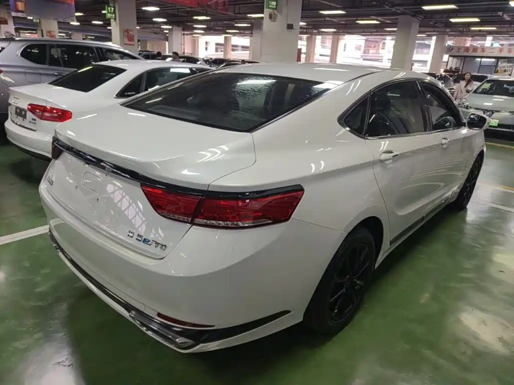 Geely Borui Hybrid — миниатюра 7