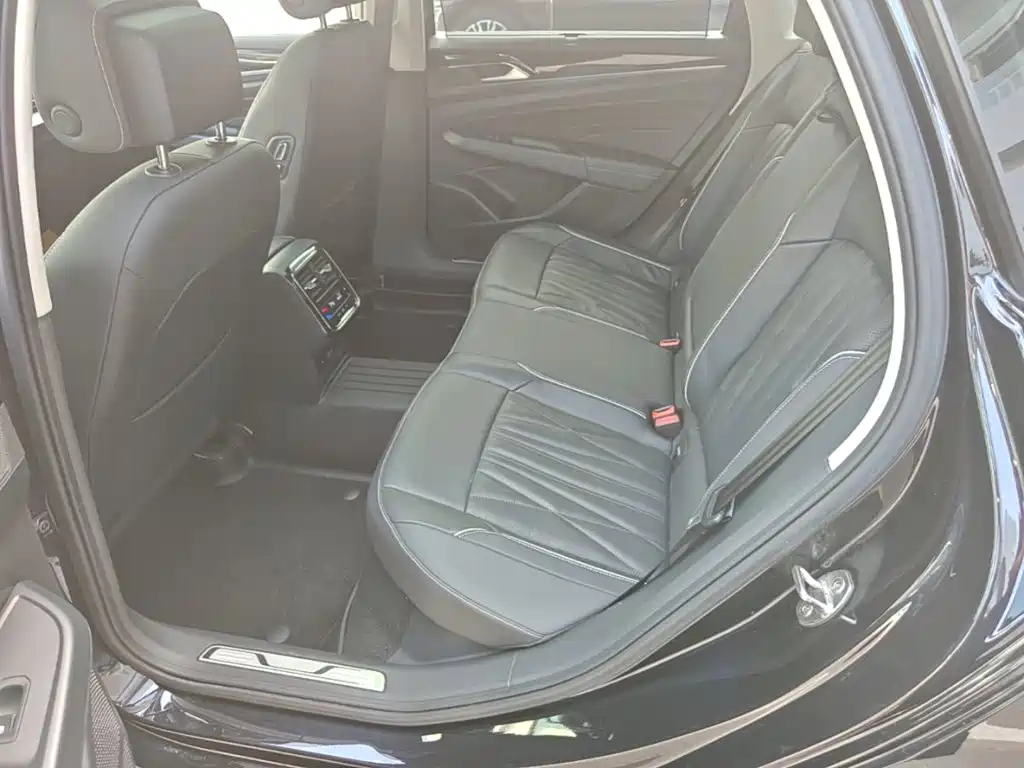 Volkswagen Passat — миниатюра 17