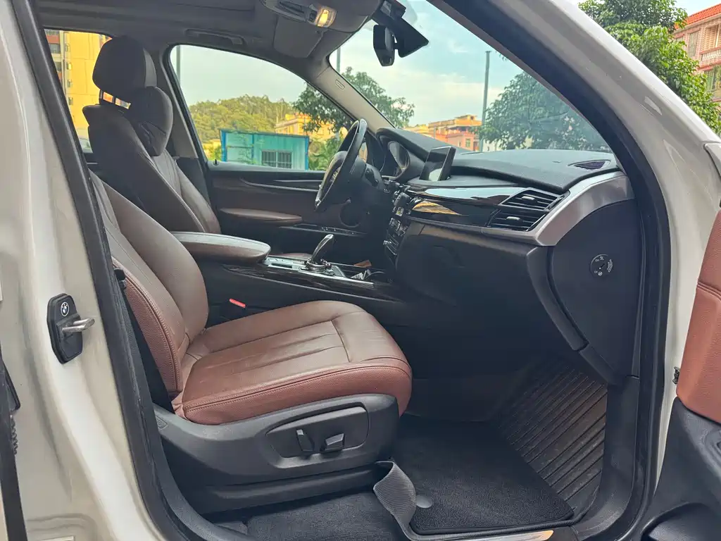 BMW X5 (Import) — миниатюра 10