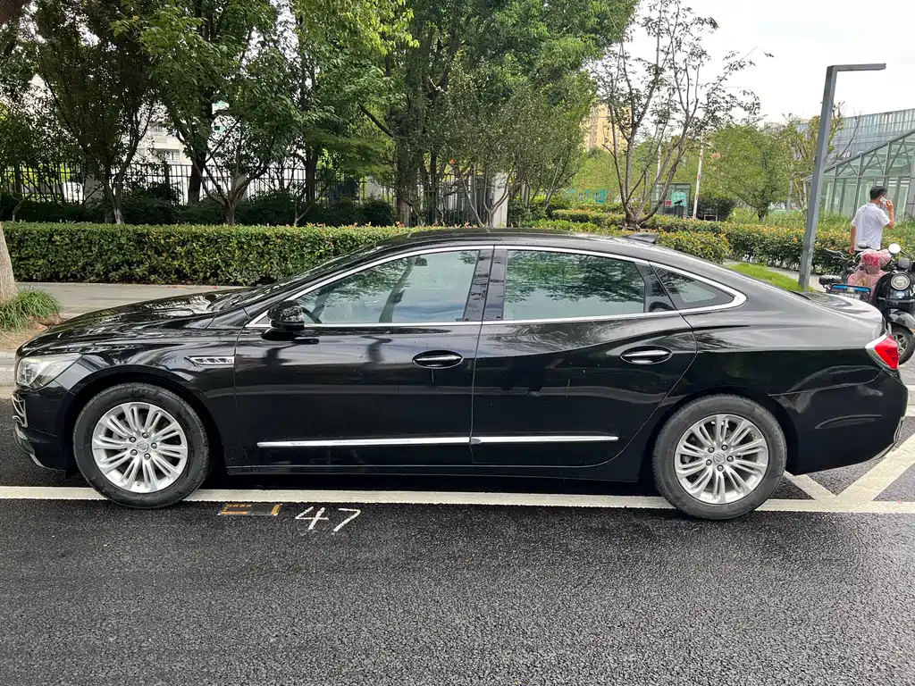 Buick LaCrosse — миниатюра 4