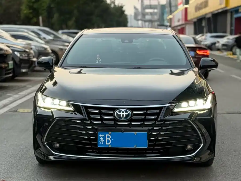 Toyota Avalon — миниатюра 2
