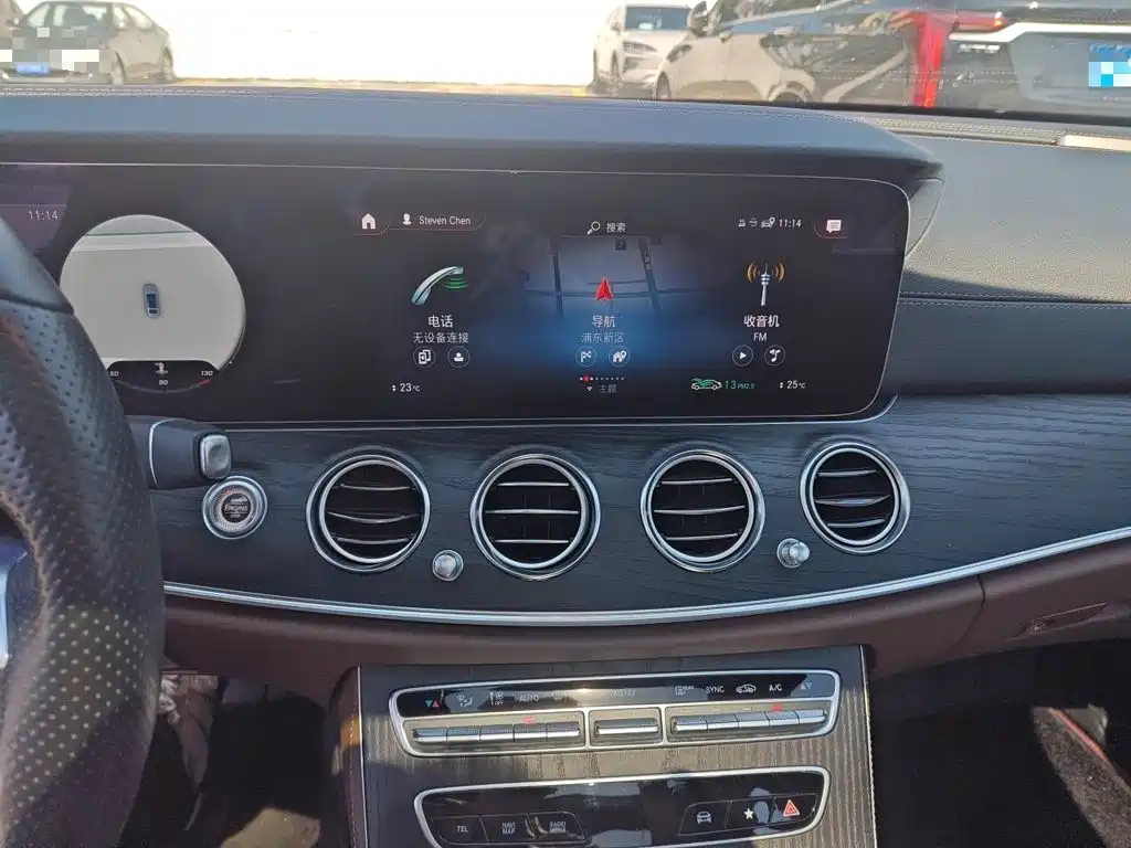 Mercedes-Benz E-Class — миниатюра 14