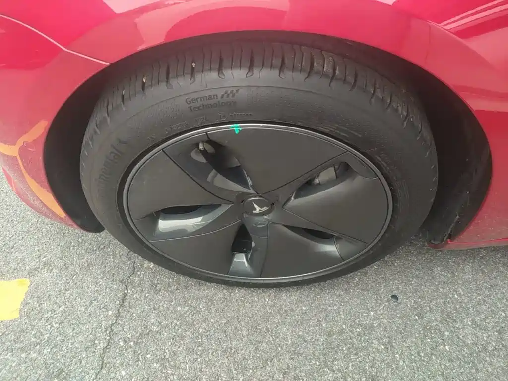 Tesla Model 3 — миниатюра 23