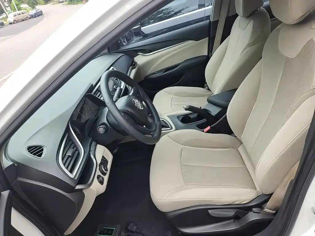 Buick Excelle — миниатюра 15
