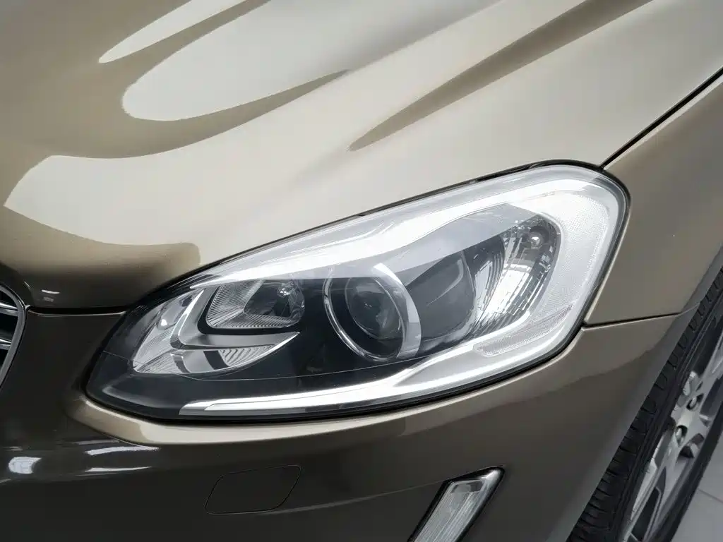 Volvo XC60 — миниатюра 7