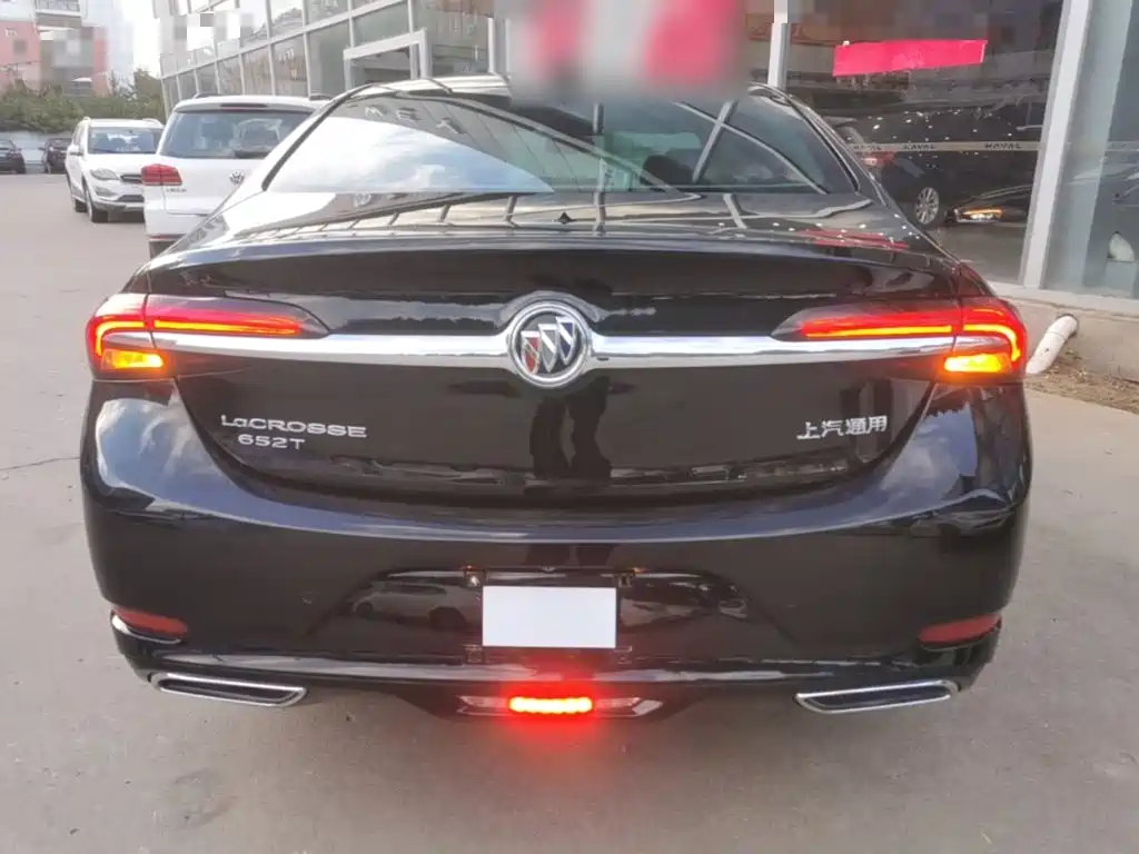 Buick LaCrosse — миниатюра 6