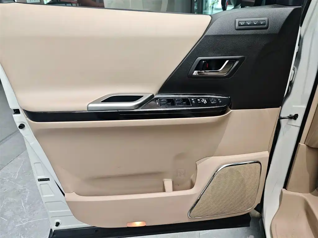 Toyota Alphard 2012 3.5L Luxury