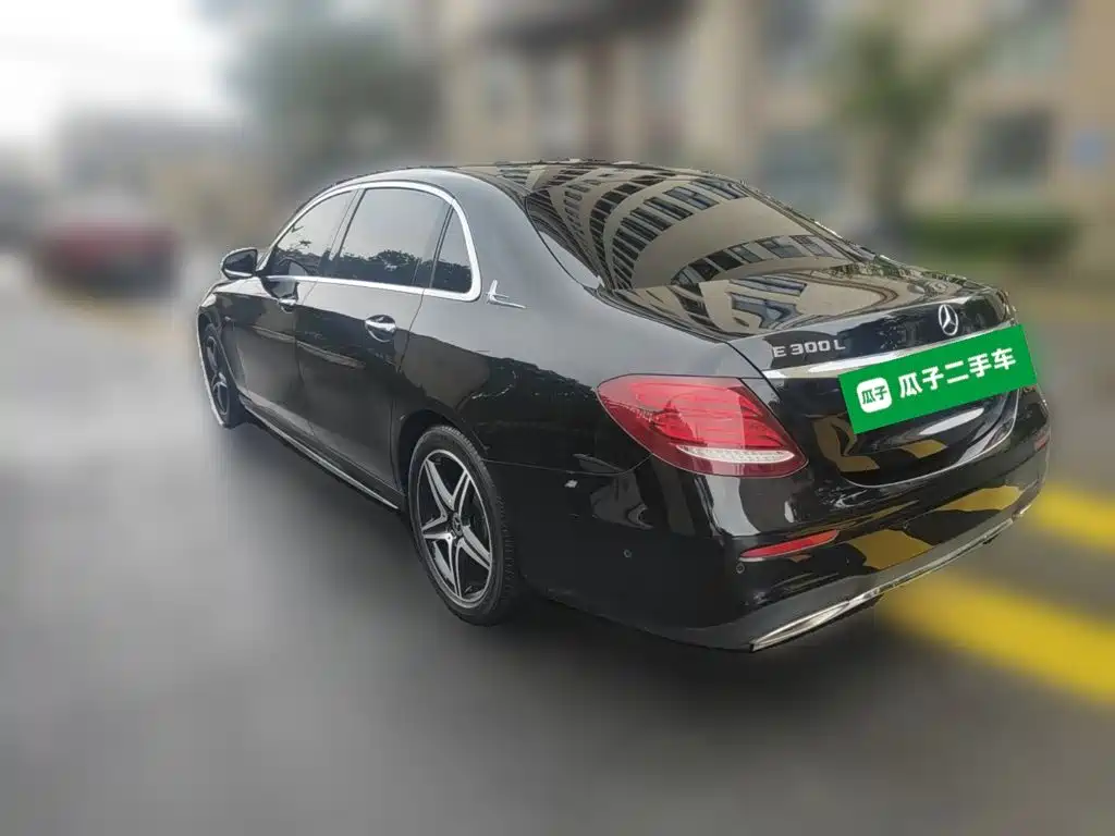 Mercedes-Benz E-Class — миниатюра 25