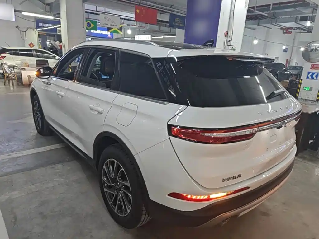 Lincoln Corsair — миниатюра 5
