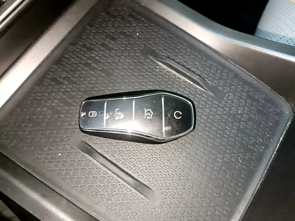 BYD Yuan UP — миниатюра 9