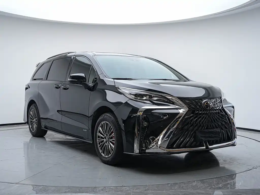 Toyota Sienna — миниатюра 3