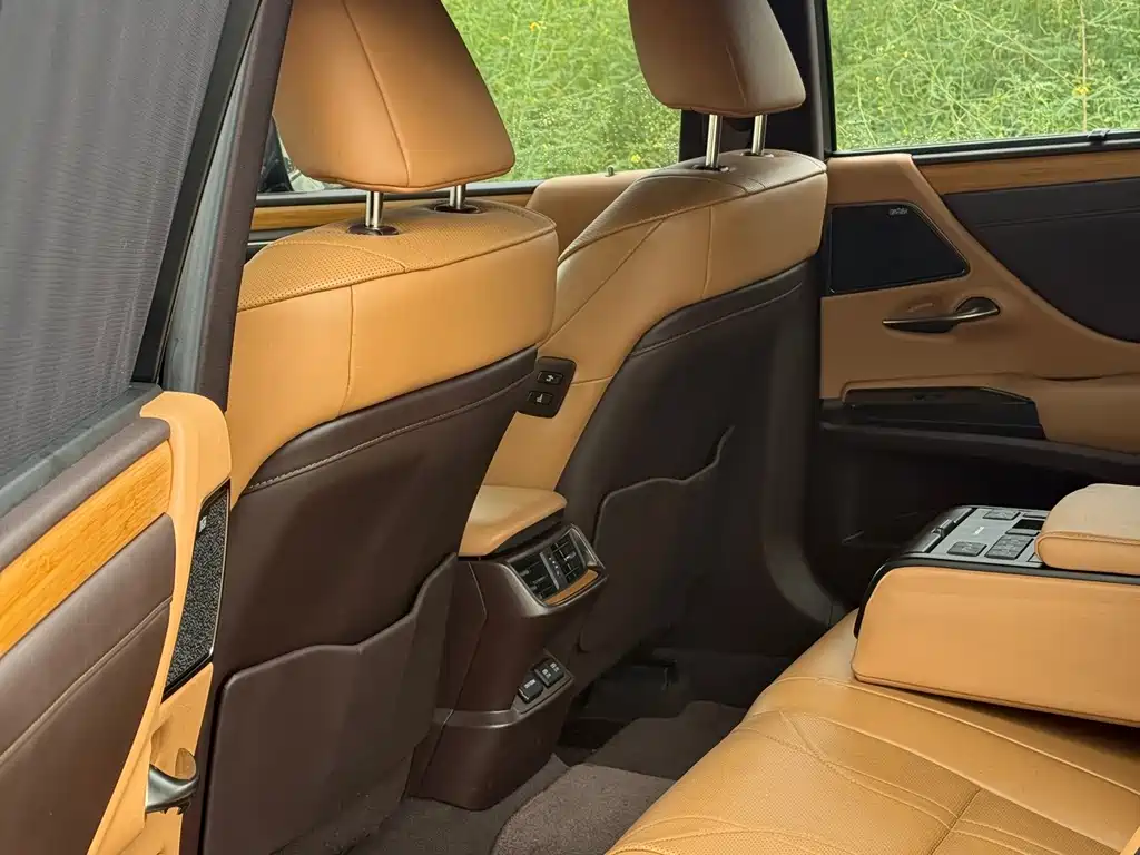 Lexus ES — миниатюра 4