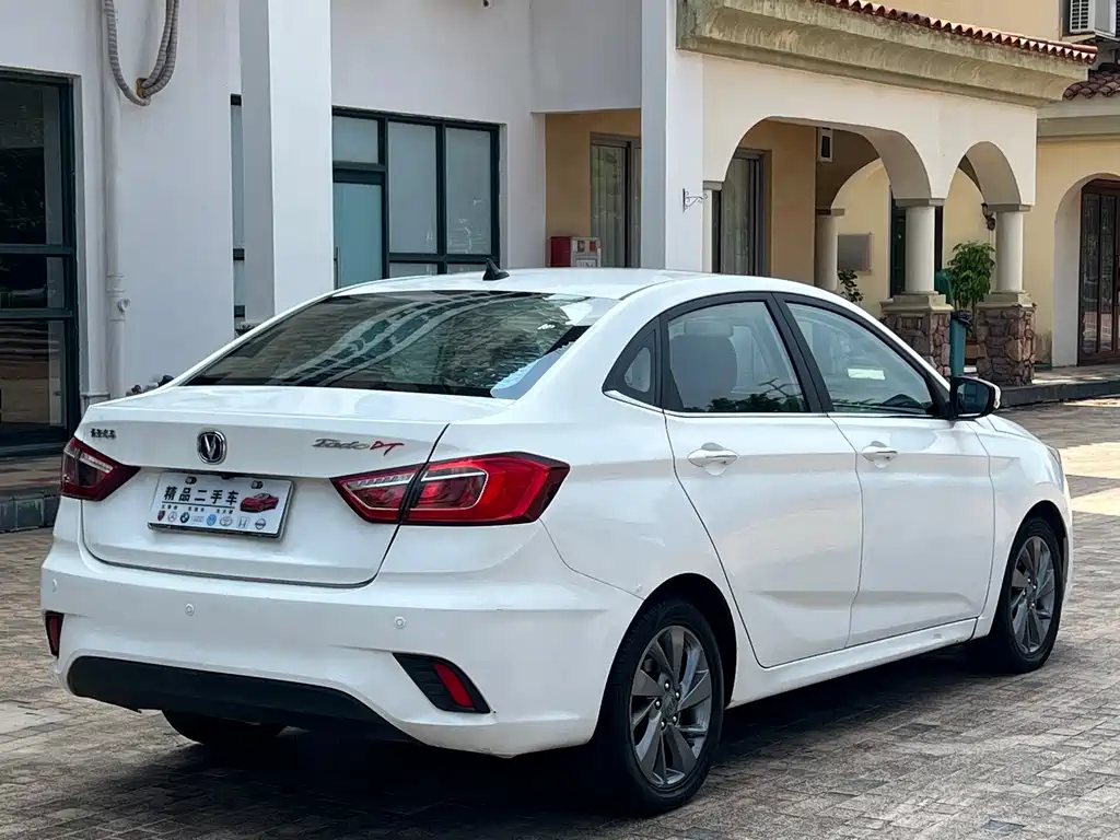 Changan Eado DT — миниатюра 9