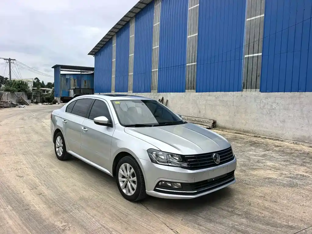 Volkswagen Lavida — миниатюра 2