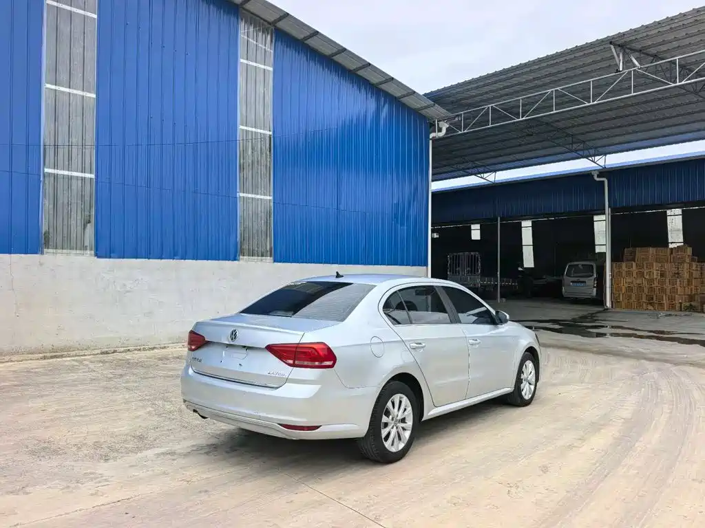 Volkswagen Lavida — миниатюра 4