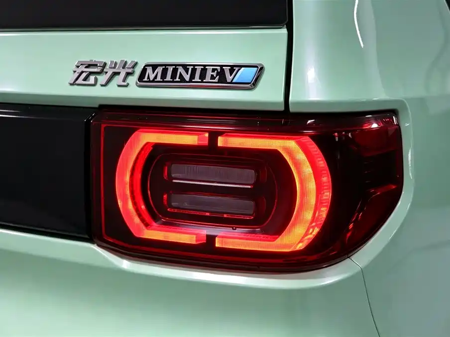 Wuling MINIEV — миниатюра 13