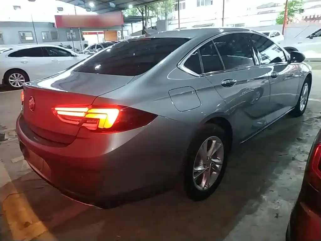Buick Regal — миниатюра 7