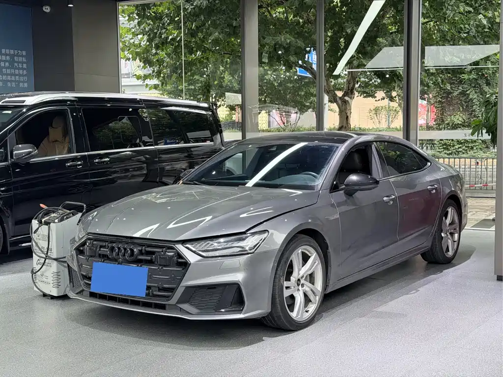 Audi A7L