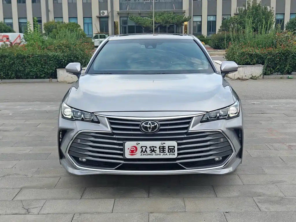 Toyota Avalon — миниатюра 2
