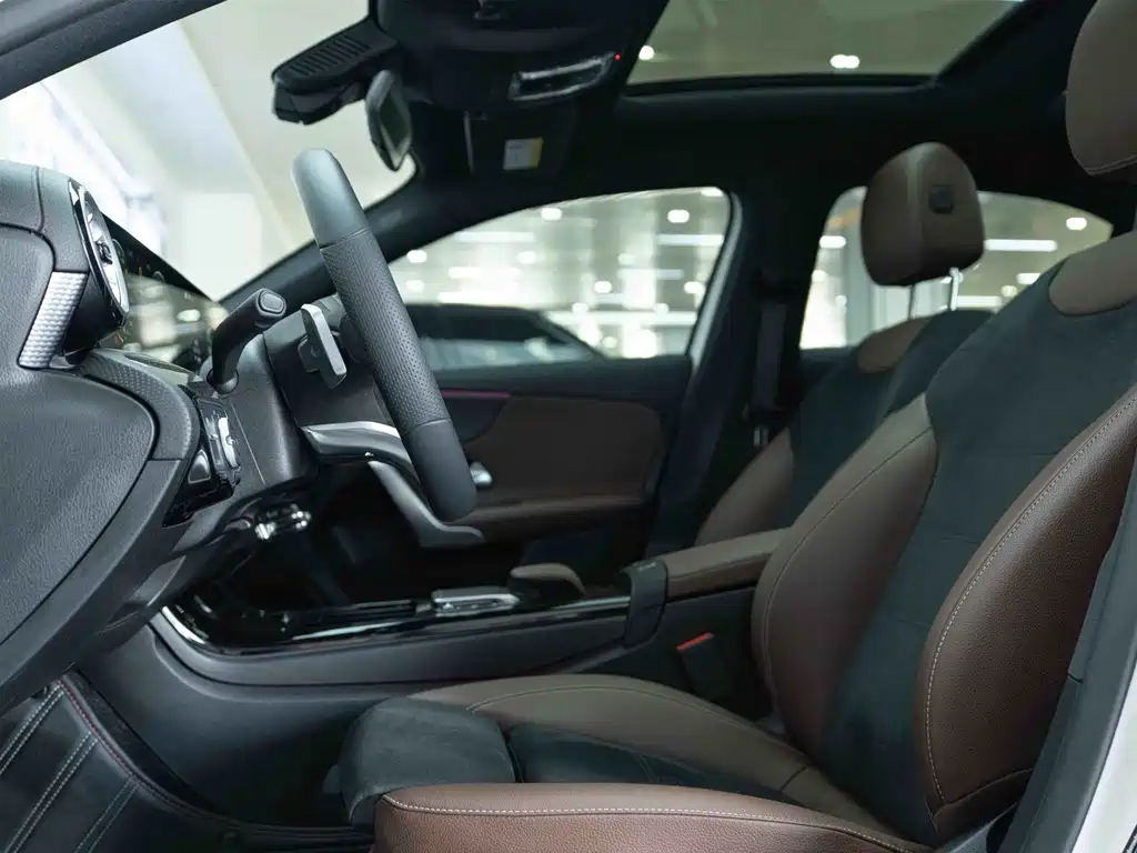 Mercedes-Benz A-Class — миниатюра 14