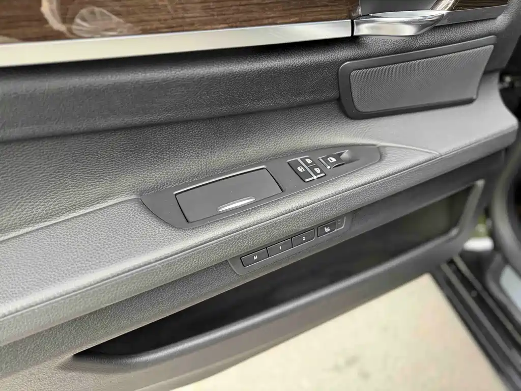 BMW 7 Series 7 2009 740Li Luxury