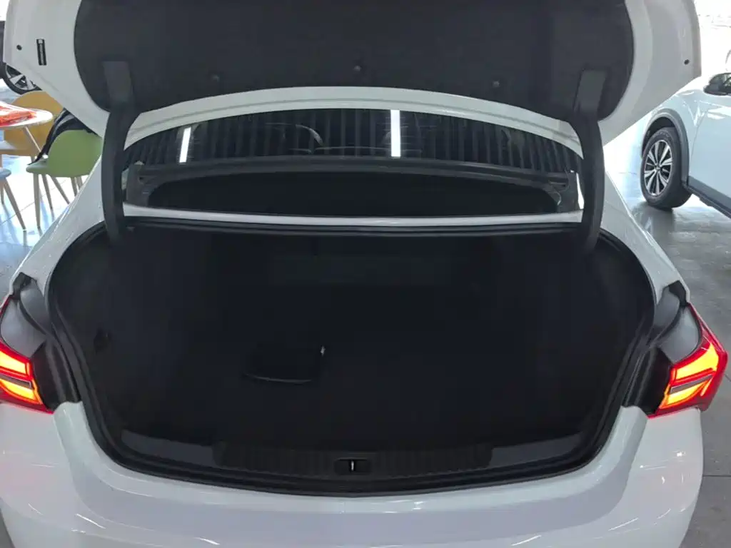 Buick Verano — миниатюра 19