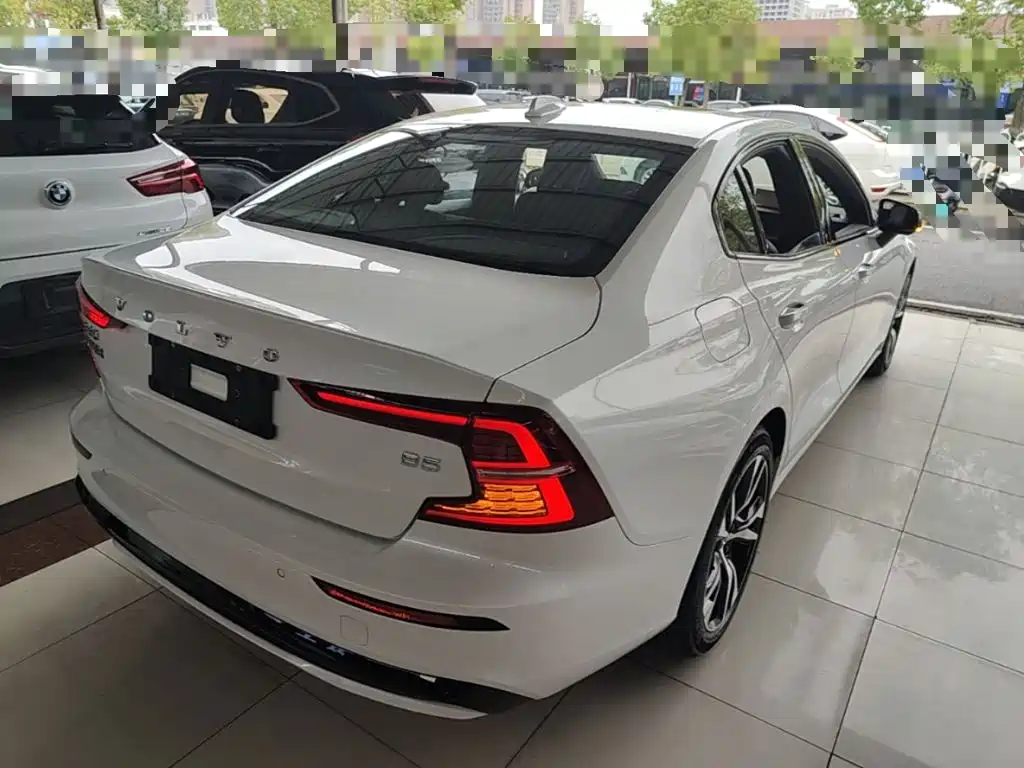 Volvo S60 — миниатюра 7