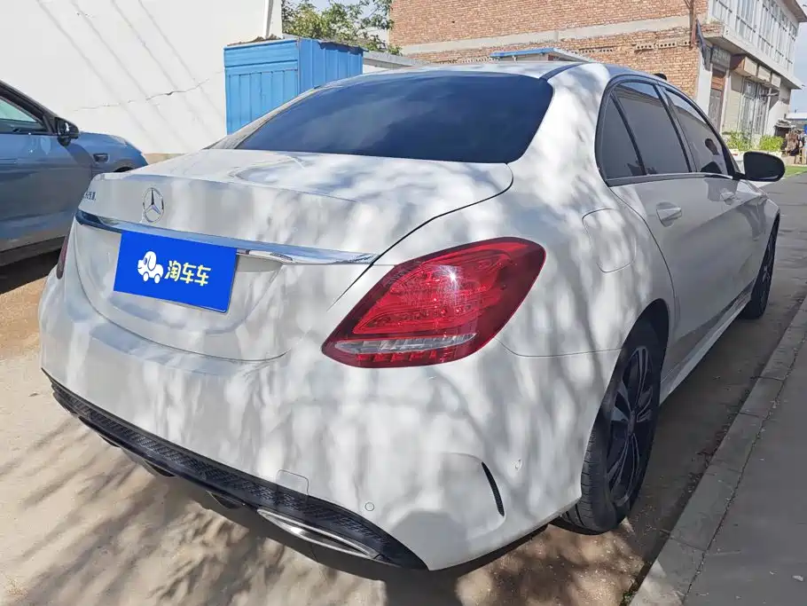 Mercedes-Benz C-Class — миниатюра 3