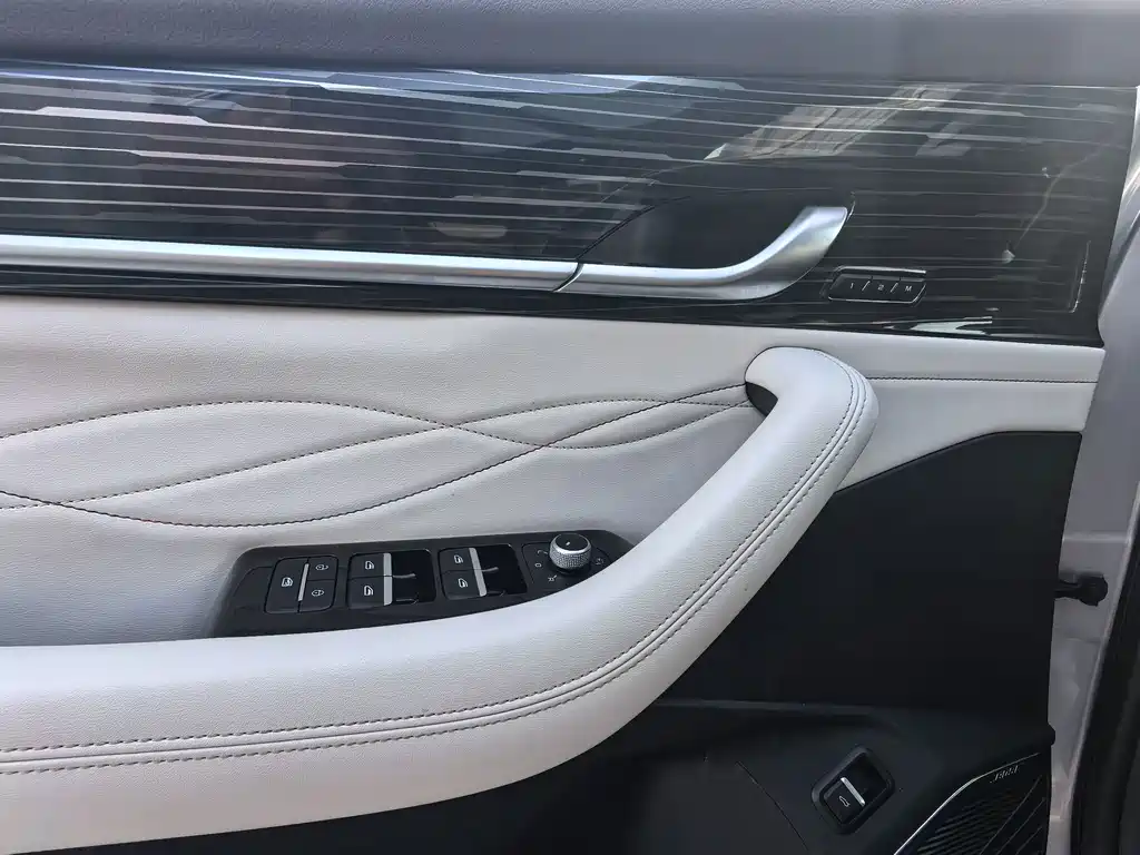 Geely Xingyue L — миниатюра 12