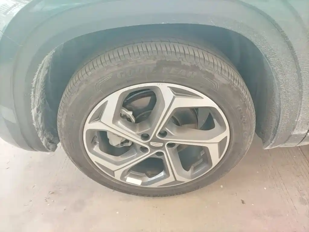 Geely Xingyue L — миниатюра 23