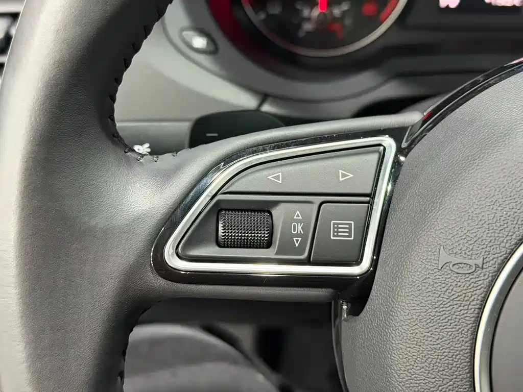 Audi Q3 — миниатюра 10